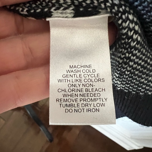 Mercer Street Studio Black & White Button Front   Stitch Motif Cardigan/Jacket. - Picture 11 of 12